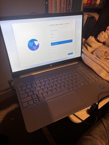 6in silver laptop intel - 15.6in,